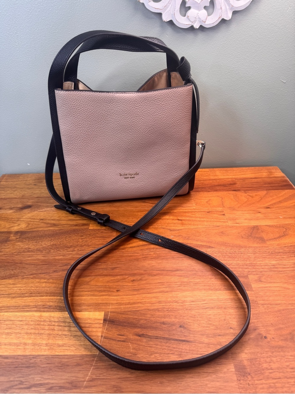 kate spade Knott Colorblocked Medium Two-Tone Pebbled Leather Bag Tan and Black